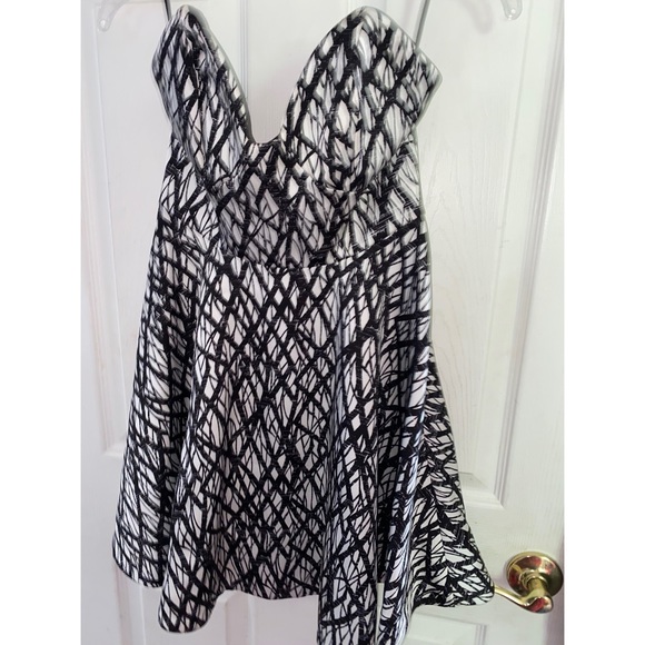 NWT Keepsake the Label Strapless Dress - Picture 3 of 7